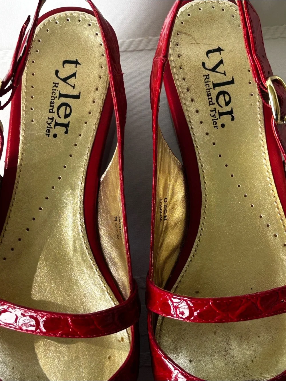 Richard Tyler Womens 7 Red Alligator Platform Wedge Sandal Slingback Gold Buckle